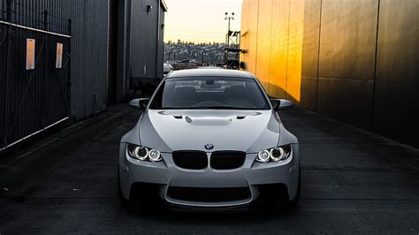 HD wallpaper: BMW M3 E92 white car front view | Wallpaper Flare