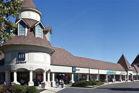 Jackson Premium Outlets, 537 Monmouth Rd, Jackson, NJ, Shopping Centers ...