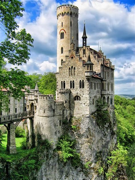 Facts and History of Lichtenstein Castle