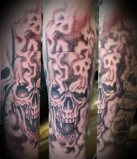 Discover more than 70 smoke skull tattoo filler - in.coedo.com.vn