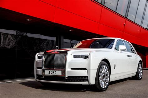 Rolls Royce Phantom VIII Hire | White - Platinum Executive Travel