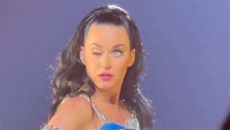 Katy Perry wants us all to know her eye glitch is just a 'party trick'