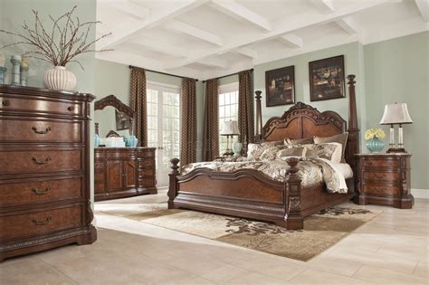 Ledelle Bedroom B705 in Brown w/Poster Bed by Ashley Furniture