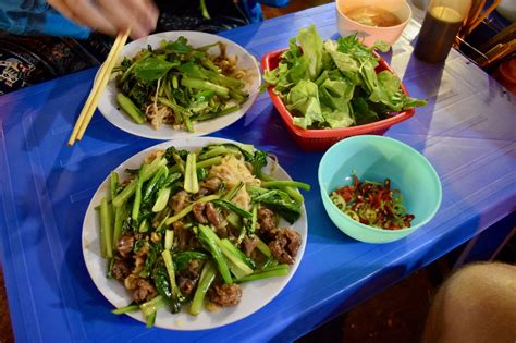 Pho Xao in Hanoi - where to eat pho bo’s little-known stir-fried cousin ...