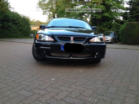 2005 Pontiac Grand-Am - Car Photo and Specs