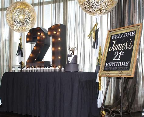 Fun & Elegant styling for a 21st Birthday! Themed in black and gold in ...