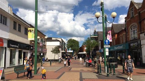 Scunthorpe: Sudden pollution spike hits town's air quality - BBC News