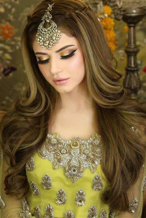 Beautiful Kashees Makeup with Price - Pakistani Pret Wear