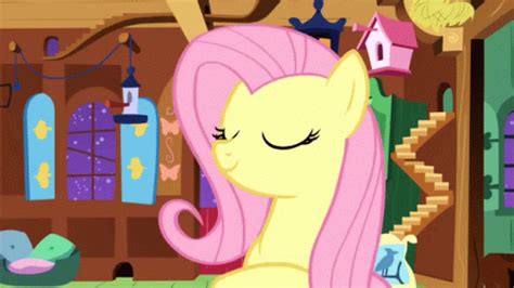 Fluttershy Squee GIF – Fluttershy Squee My Little Pony – Ontdek en deel ...