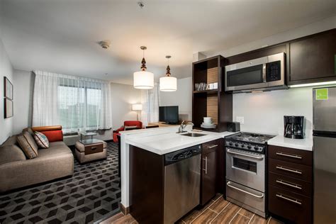 Hotel Rooms & Amenities | TownePlace Suites Waco South