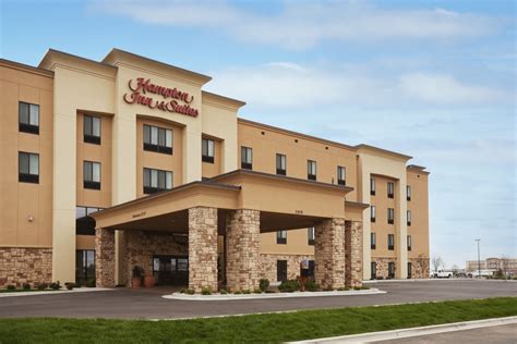 Hampton Inn & Suites | Official North Dakota Travel & Tourism Guide