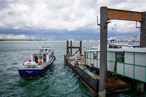 Hythe Ferry - Travel between New Forest and Southampton