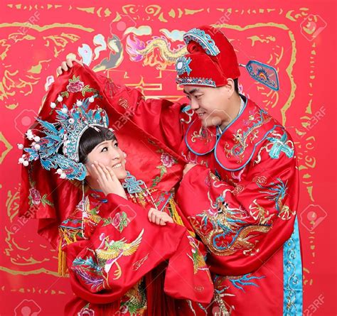 Traditional Chinese Weddings - La Vie Zine