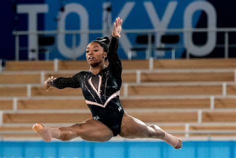 Simone Biles withdraws from floor exercise final at Tokyo Olympics ...