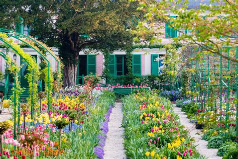 Behind the scenes in Monet's gardens - Normandy Tourism, France