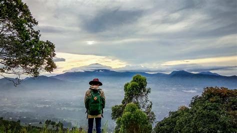 √ Gunung Putri Lembang: Aktivitas, Rute, Tiket Masuk 2024