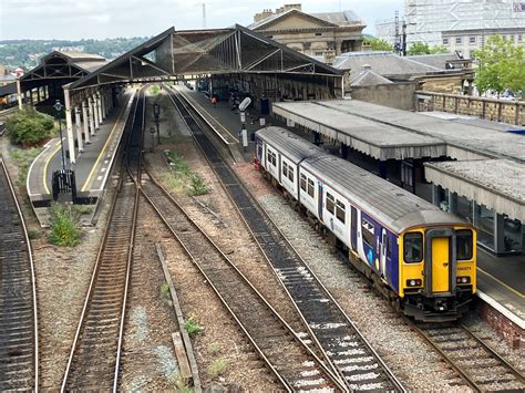 Huddersfield Railway Station to be closed at weekends in September and ...