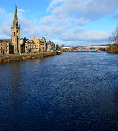 Tour Scotland: Tour Scotland February Photographs Video River Tay Perth ...