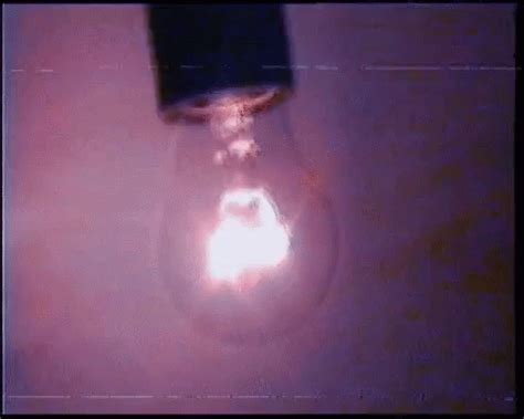 Light Bulb Flicker GIF - LightBulb Flicker Shorted - Discover & Share GIFs