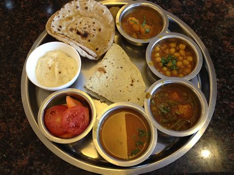 Khana Peena: Veg Gujarati Thali in Nairobi