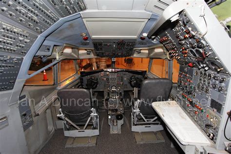 Carolinas Aviation Museum Boeing 727-100 cockpit