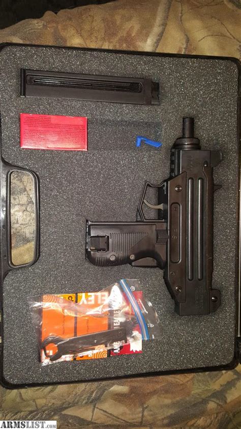 ARMSLIST - For Sale: 22lr uzi