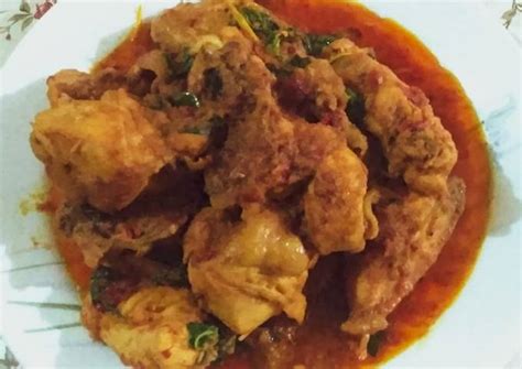 Resep Ayam Woku-Woku Manado oleh Zahratun Ridha - Cookpad