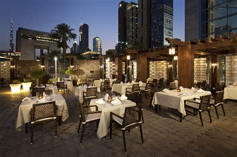 Jumeirah Emirates Towers Hotel - Dubai Restaurants - Al Nafoorah ...