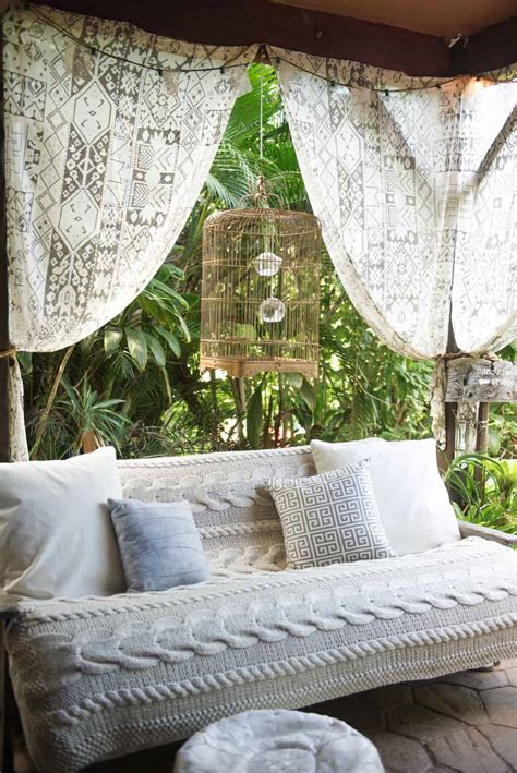 25 Gorgeous Bohemian Patio Ideas For An Outdoor Sanctuary – Homie Daily