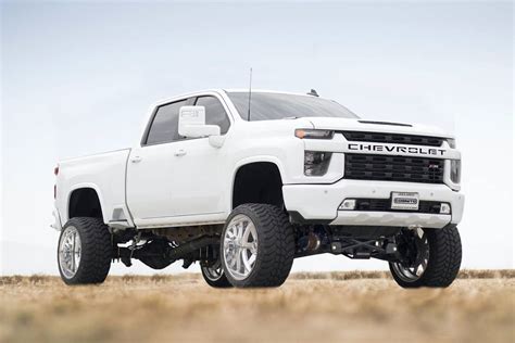 2020-2024 L5P Duramax Cognito - 7" Performance Lift Kit with Fox PSRR 2 ...