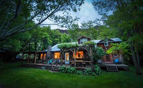 Rustic Cabins in Oregon via Airbnb | Outdoor Project