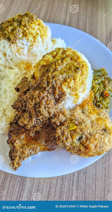 Nasi Rendang Perkedel Padang Stock Image - Image of delicious, nasi ...