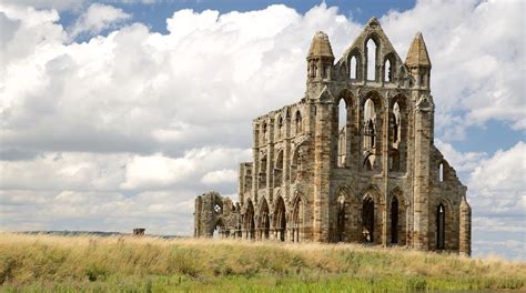 Visit Whitby Abbey in Whitby | Expedia