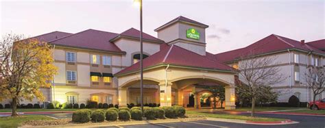 La Quinta Inn Ste Bentonville, Bentonville - HotelTonight