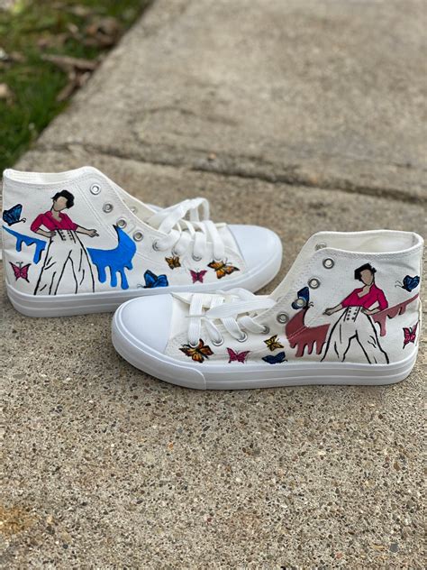 Custom Painted Converse High Tops - Etsy