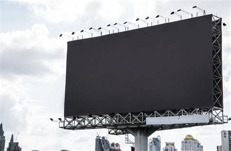 Blank billboard mockup Free Psd | Billboard mockup, Mockup free psd ...