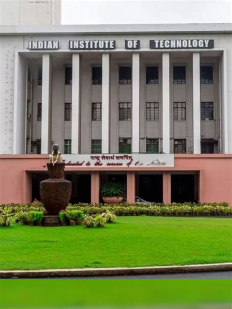 Does VIT Vellore offer better placements than IIT Kharagpur? - CollegeKeeda