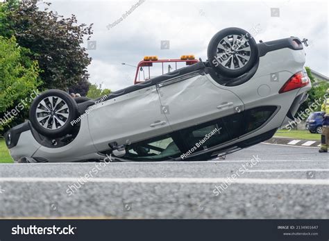 14 Person Smashing Car Roof Images, Stock Photos & Vectors | Shutterstock