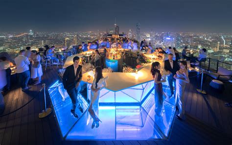 Moon Bar - rooftop bar at Banyan Tree Bangkok - Asia Bars & Restaurants