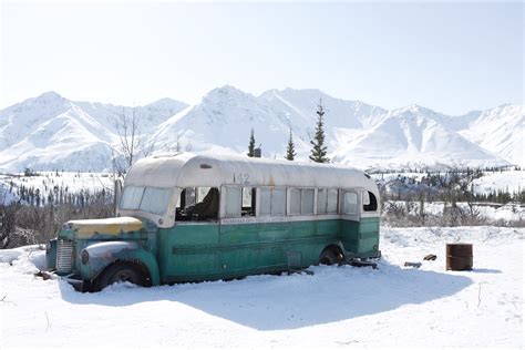 Alaska's ‘Into the Wild’ bus removed for safety reasons