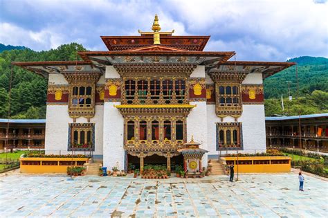 Traditional Bhutanese temple architecture, Bhutan by ipek morel on ...