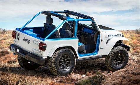 Electric Wrangler Magneto Concept Is the Star of 2021 Easter Jeep ...