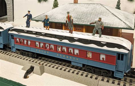 The Polar Express train set from Lionel in O gauge - Trains