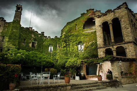 Wedding in an amazing castle, Barcelona, Spain - wedding package from ...