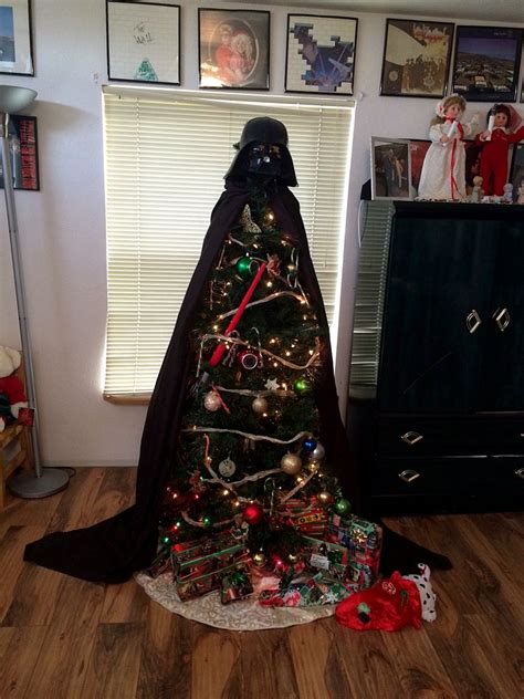 Darth Vader Christmas tree. | Darth vader christmas tree, Darth vader ...