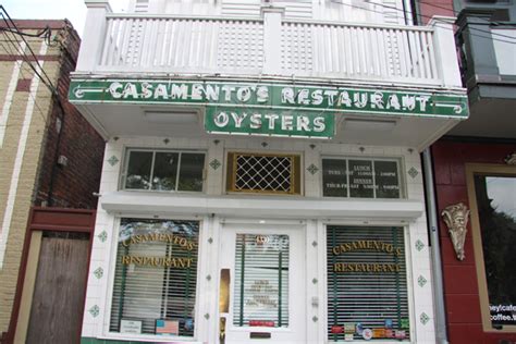 Casamento's Restaurant | New Orleans | Restaurant