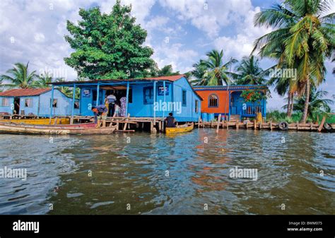 Venezuela South America Old Palafitos Water Lake Huts Boats Laguna De ...