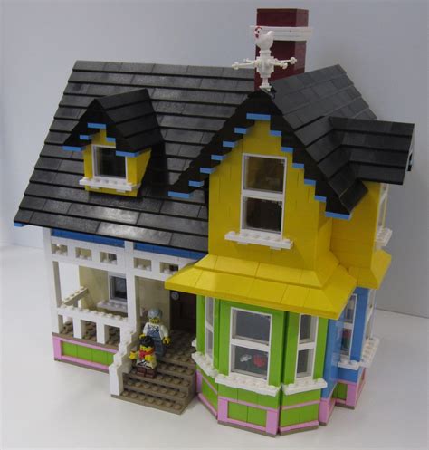 LEGO Up House | This is my version of the house from the mov… | Flickr