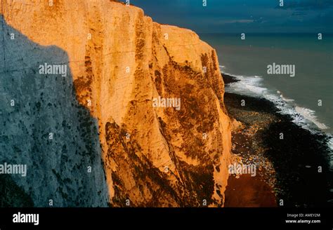 White cliffs of dover sunset hi-res stock photography and images - Alamy