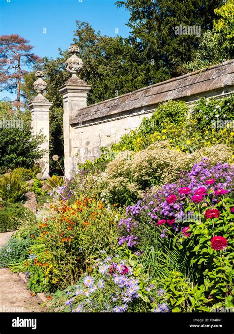 University of Oxford Botanic Garden, Oxford, Oxfordshire, England, UK ...